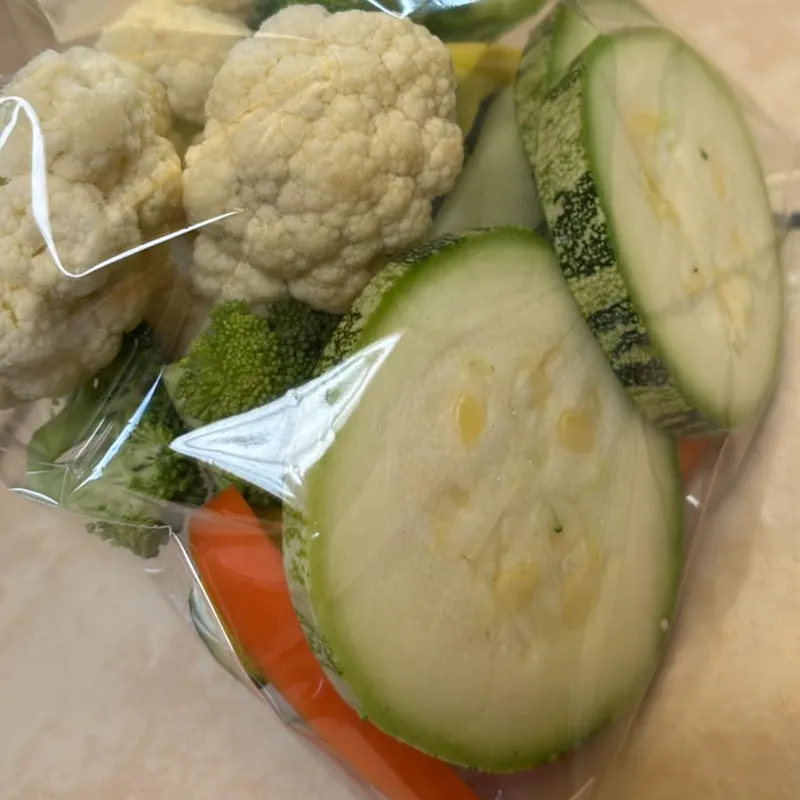 Coliflor, zucchini y zanahoria